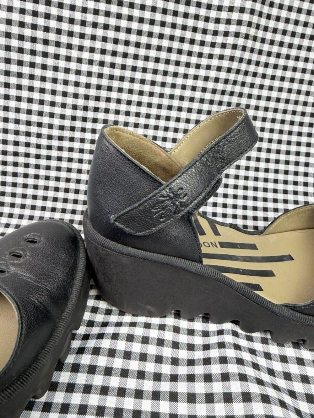 Fly London BISO305FLY Black Leather Mary Jane Wedge Sandals Size EU 37 US 6.5 - Picture 4 of 5